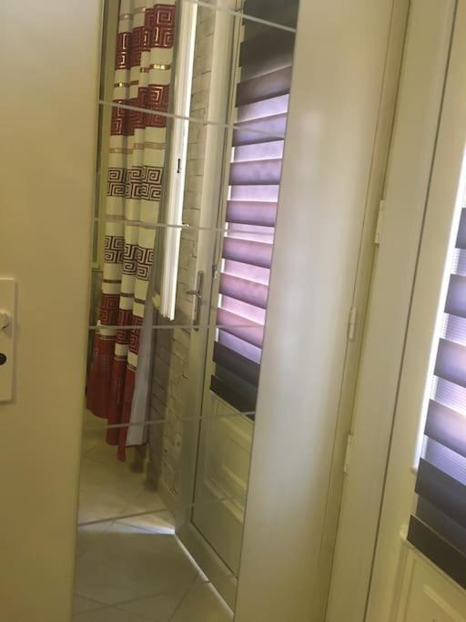 Studio Ideal Pour Deux Voyageurs Sur Marseille Exterior photo
