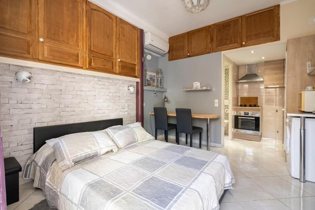Studio Ideal Pour Deux Voyageurs Sur Marseille Exterior photo