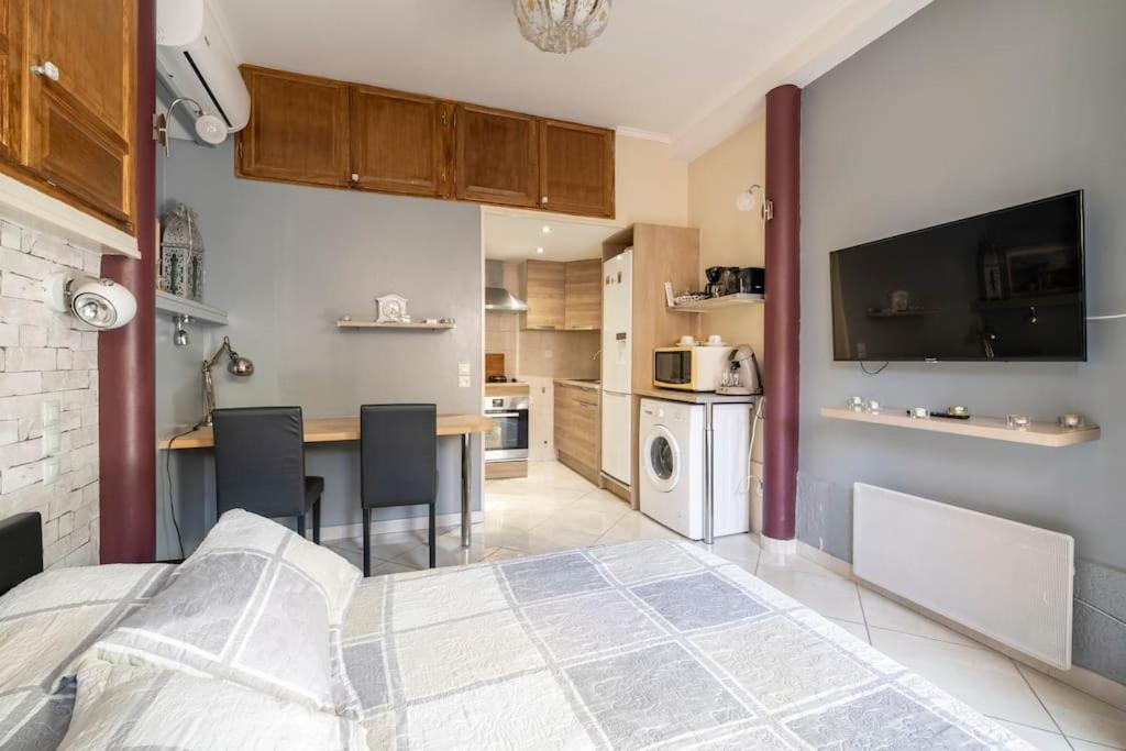Studio Ideal Pour Deux Voyageurs Sur Marseille Exterior photo